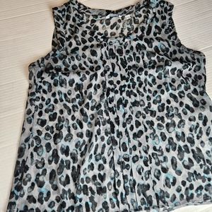 New York Company Women Spotted Blouse Size XLarge